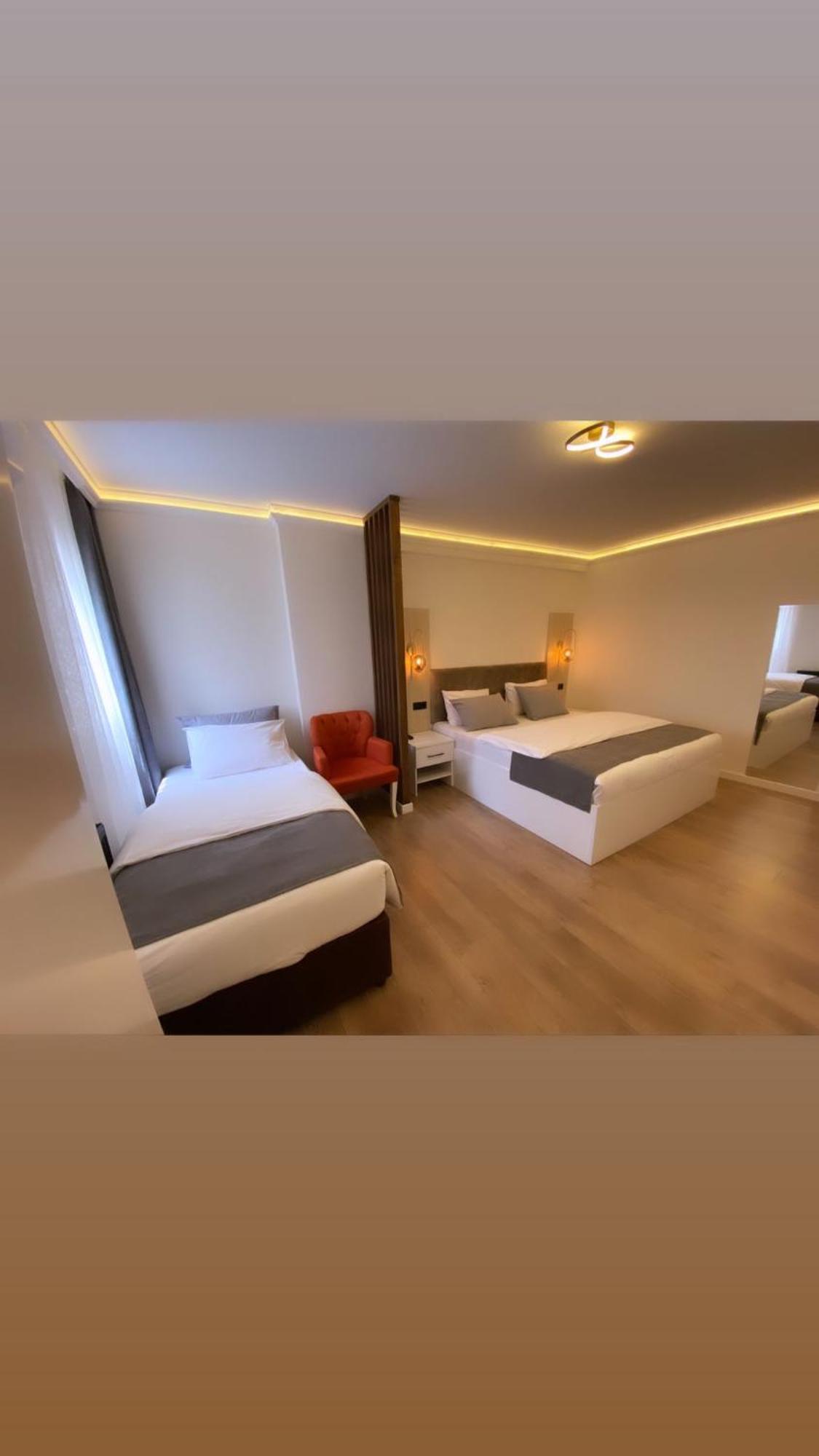 ترابزون Golden Life Suit المظهر الخارجي الصورة